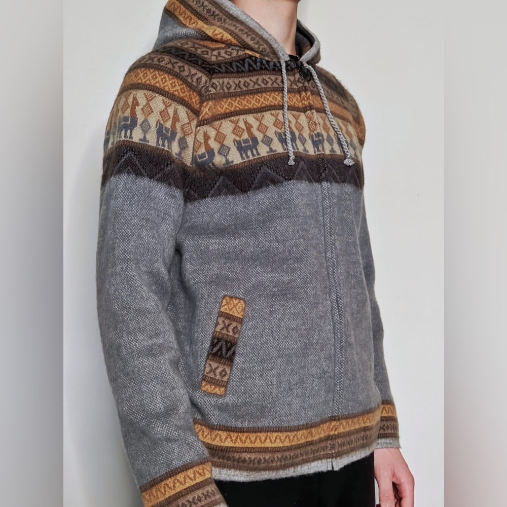 Men's Gray and Brown Patterned Sweater